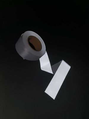EN20471 Ánh sáng cao B1007 Xám T / C Vải phản xạ đằng sau cho quần áo an toàn áo khoác ngoài