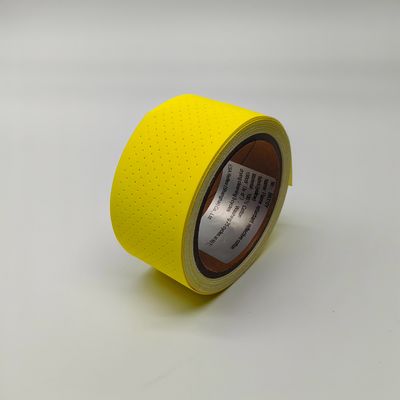 Băng phản quang chống cháy đục lỗ Bạc khả năng hiển thị cao cho quần áo Bộ đồ lính cứu hỏa